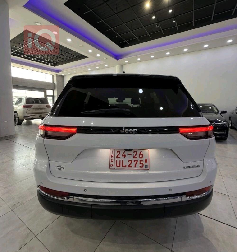 جيب جراند شيروكي